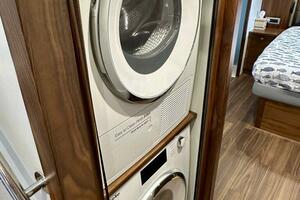 Outer Reef 62 SOUTH  PAWS - Washer and Dryer