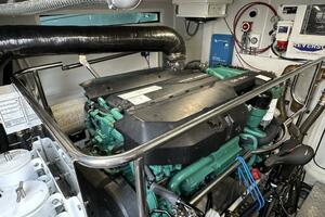 Outer Reef 62 SOUTH  PAWS - Engine Room 