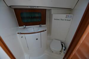 Heals Easily Too 33ft Beneteau Yacht For Sale