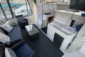 2000 Sea Ray 420 Aft Cabin thumbnail 9