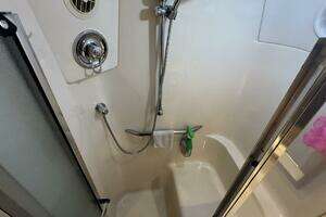 2000 Sea Ray 420 Aft Cabin thumbnail 40