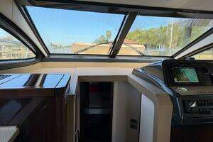 2016 Sea Ray 40 Sundancer thumbnail 20