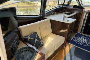 2016 Sea Ray 40 Sundancer thumbnail 17