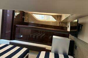 2016 Sea Ray 40 Sundancer thumbnail 7