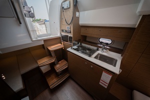34ft Jeanneau Yacht For Sale