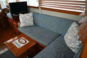 1970 Grand Banks Flybridge Trawler thumbnail 17