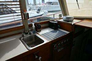 1970 Grand Banks Flybridge Trawler thumbnail 13