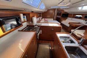 WAKADUI 49ft Beneteau Yacht For Sale