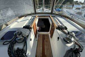 2009 Beneteau 49 thumbnail 8