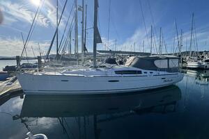 WAKADUI 49ft Beneteau Yacht For Sale