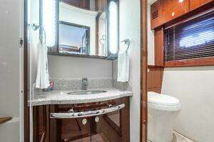 2008 Sea Ray 60 Sundancer thumbnail 47