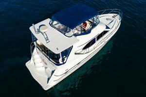 Photo 5927230 for 1999 Maxum 4100 SCA Motor Yacht  