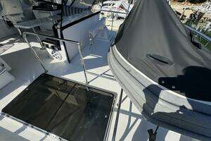 2004 Altima 55 Pilothouse thumbnail 10
