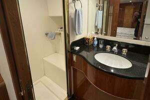 2004 Altima 55 Pilothouse thumbnail 43