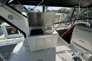 2004 Altima 55 Pilothouse thumbnail 12