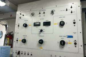 2001 Lazzara Yachts 94 Motor Yacht thumbnail 65