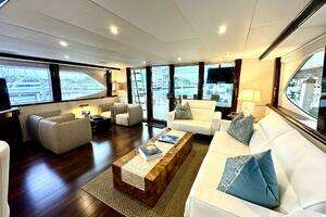 2001 Lazzara Yachts 94 Motor Yacht thumbnail 15