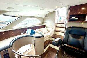 2001 Lazzara Yachts 94 Motor Yacht thumbnail 9