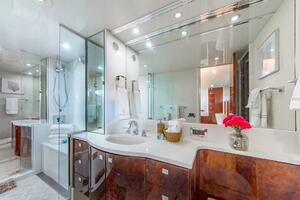 Serendipity 94ft Lazzara Yachts Yacht For Sale