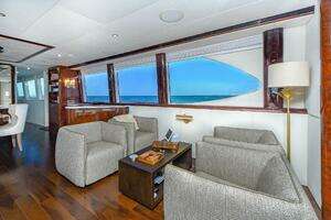 2001 Lazzara Yachts 94 Motor Yacht thumbnail 17