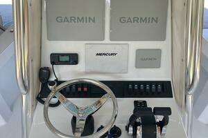 25ft Latitude Tournament Boats Yacht For Sale