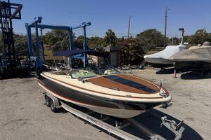 30ft Chris Craft Yacht For Sale