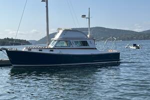 1986 Wilbur Flybridge Cruiser thumbnail 32