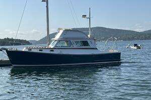 1986 Wilbur Flybridge Cruiser thumbnail 32