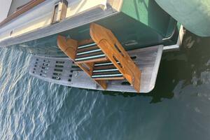 1986 Wilbur Flybridge Cruiser thumbnail 9