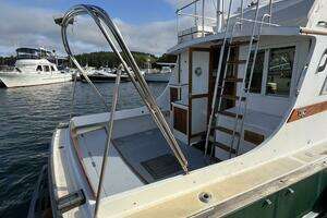 1986 Wilbur Flybridge Cruiser thumbnail 12