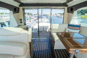 2013 Cruisers Yachts 48 Cantius thumbnail 24