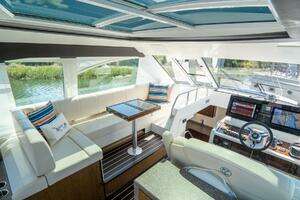 2013 Cruisers Yachts 48 Cantius thumbnail 21