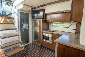 2013 Cruisers Yachts 48 Cantius thumbnail 5