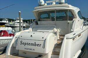 2013 Tiara Yachts 4500 Sovran thumbnail 3