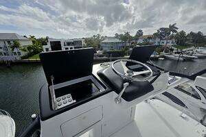 2007 Viking 64 Convertible thumbnail 52
