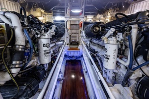 Viking 64 BIG BLUE - Engine Room