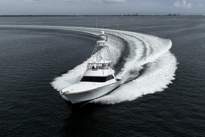 Viking 64 BIG BLUE - Running