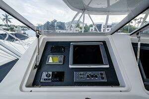 2007 Viking 64 Convertible thumbnail 45