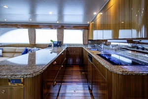 Viking 64 BIG BLUE - Galley