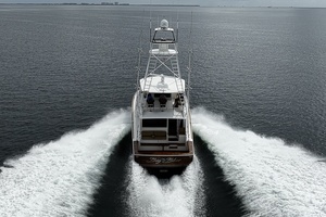 Viking 64 BIG BLUE - Running