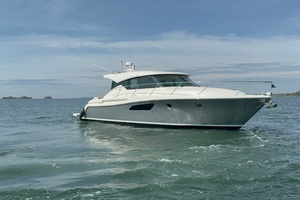 2016 Tiara Yachts C44 Coupe thumbnail 3