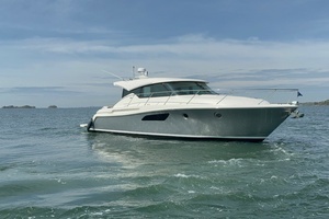 2016 Tiara Yachts C44 Coupe thumbnail 3