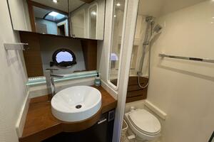 45FT (13.87M) TIARA YACHTS