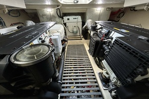 45FT (13.87M) TIARA YACHTS