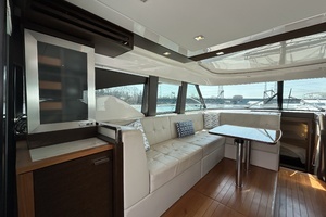 2016 Tiara Yachts C44 Coupe thumbnail 15