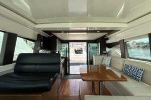 2016 Tiara Yachts C44 Coupe thumbnail 17