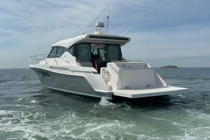 2016 Tiara Yachts C44 Coupe thumbnail 4
