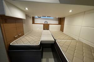 45FT (13.87M) TIARA YACHTS