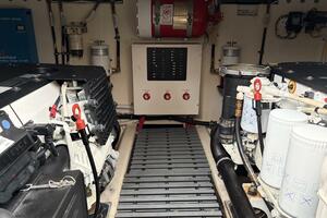 45FT (13.87M) TIARA YACHTS