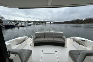 45FT (13.87M) TIARA YACHTS